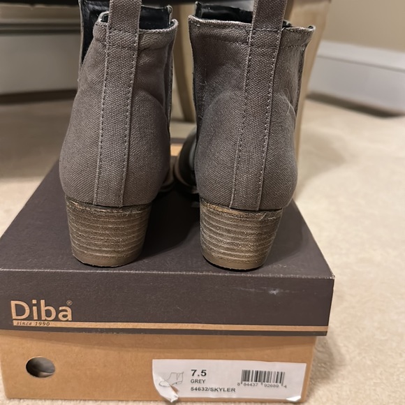 Diba booties. Worn once! Smoke free home. - Picture 4 of 6